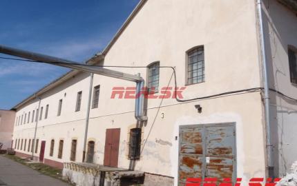 Skladové priestory prenájom Sliač