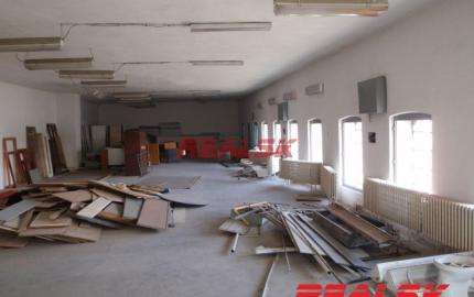 Skladové priestory prenájom Sliač