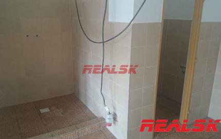 Hala 847 m2 na Zvolenskej ceste