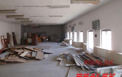 Skladové priestory prenájom Sliač