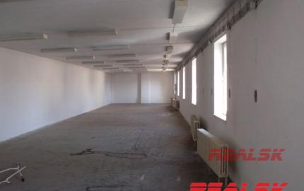Skladové priestory prenájom Sliač