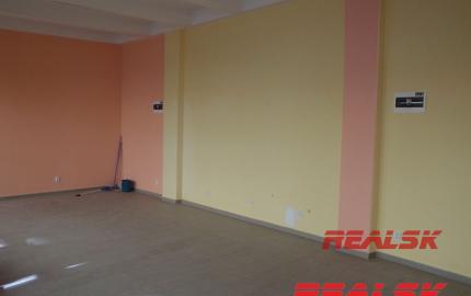 Obchodné priestory - prenájom Námestie Banská Bystrica