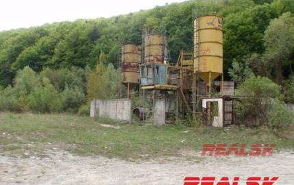 Pozemok 8975m2 vedľa dialnice Šášovské Podhradie