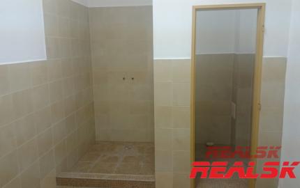 Hala 847 m2 na Zvolenskej ceste