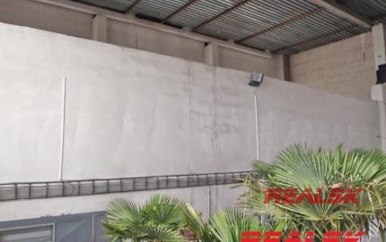 Hala  s kanceláriami na predaj vhodná pre výrobu a skladovanie