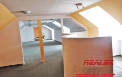 Kancelárie 130m2 v centre mesta Banská Bystrica