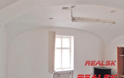 Kancelárie 130m2 v centre mesta Banská Bystrica