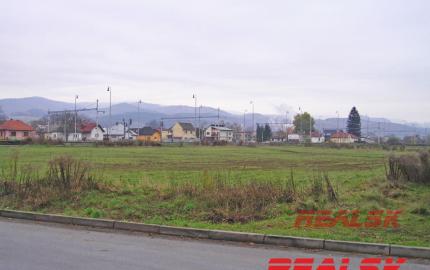 Pozemok 9589m2 pre bytovú výstavbu