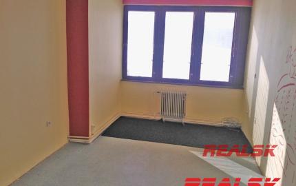 Priestory 130m2 vhodné na fitness, kancelárie Zvolen
