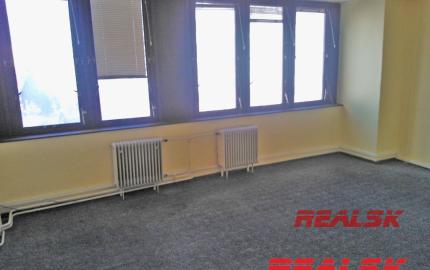 Priestory 130m2 vhodné na fitness, kancelárie Zvolen