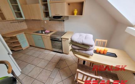 4-izbový zariadený mezonet v Nitre na prenájom