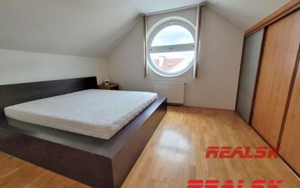 4-izbový zariadený mezonet v Nitre na prenájom