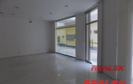 Kancelárie 4x60m2 na prenájom v centre Zvolena