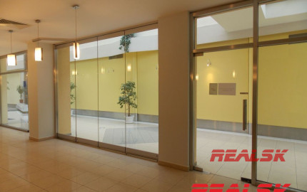 Kancelárie 4x60m2 na prenájom v centre Zvolena