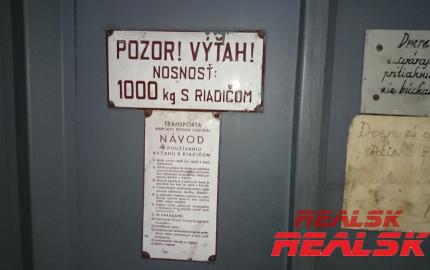 Priemyselný areál 11080m2 na predaj