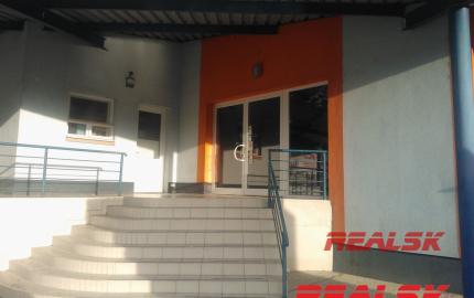 Priestory 1000m2 na výrobu alebo obchod