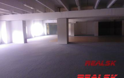 Priestory 1000m2 na výrobu alebo obchod