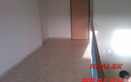 Priestory 1000m2 na výrobu alebo obchod