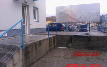 Priestory 1000m2 na výrobu alebo obchod