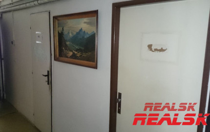 Priestor 318m2 možné aj rozdeliť na 150m2+168m2 na prenájom