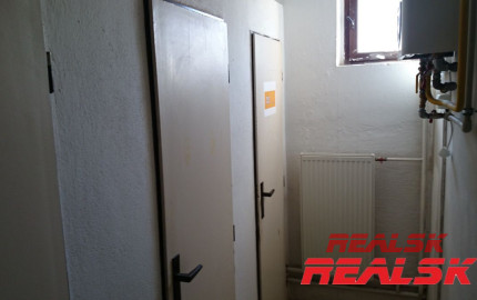 Priestor 318m2 možné aj rozdeliť na 150m2+168m2 na prenájom