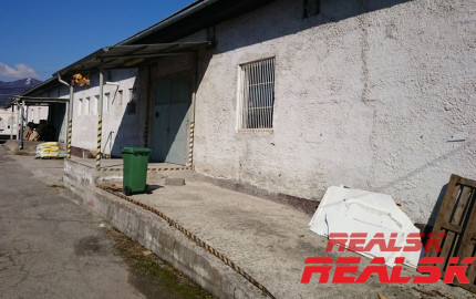 Priestor 318m2 možné aj rozdeliť na 150m2+168m2 na prenájom