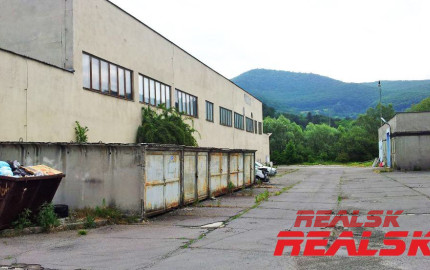 Na prenájom skladové priestory 5088m2 + admin. budova