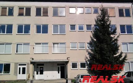 Na predaj skladové priestory 5088m2 + admin. budova