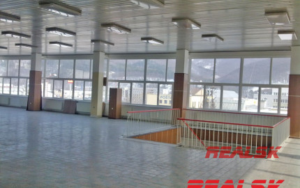 Poschodie 900m2  Zvolenská cesta