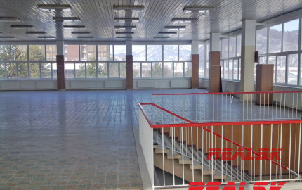 Poschodie 900m2  Zvolenská cesta
