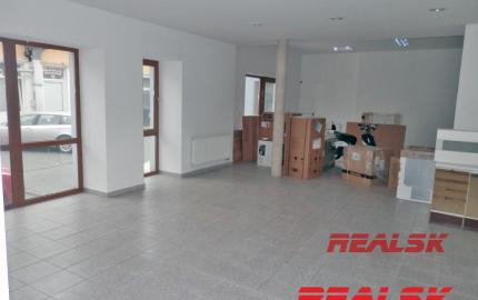 Prevádzková budova v centre Nitry na predaj