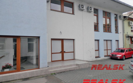 Prevádzková budova v centre Nitry na predaj