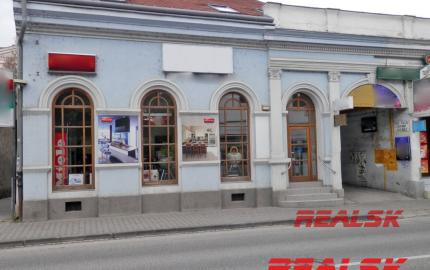Prevádzková budova v centre Nitry na predaj