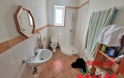 Priestory pre obchod, skladovanie a ľahkú výrobu v Nitre na prenájom