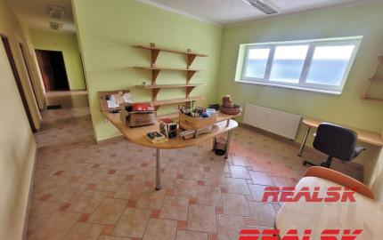 Priestory pre obchod, skladovanie a ľahkú výrobu v Nitre na prenájom