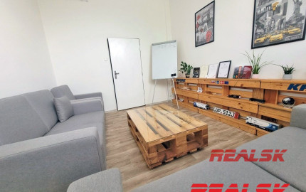 Kancelárie s parkovaním a skladom v Nitre na prenájom