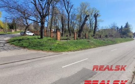 Pozemok pre bytovú výstavbu v Nitre na Zobore na predaj