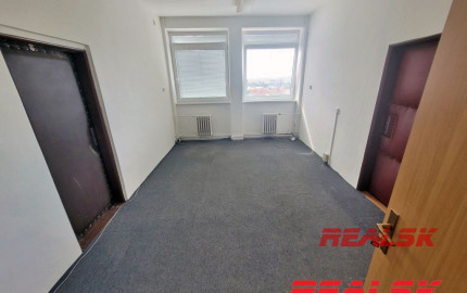 Kancelárie od 12 do 100 m2 v Nitre na prenájom