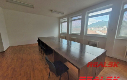 Kancelárie od 12 do 100 m2 v Nitre na prenájom