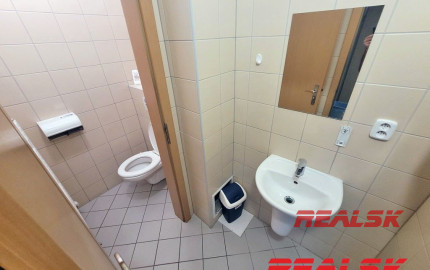 Kancelárske priestory na Svätoplukovom námestí v Nitre na prenájom