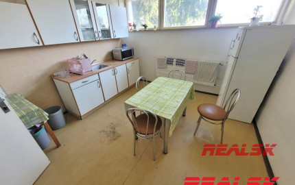 Sklad s kanceláriami v Nitre na prenájom