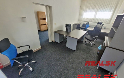 Sklad s kanceláriami v Nitre na prenájom