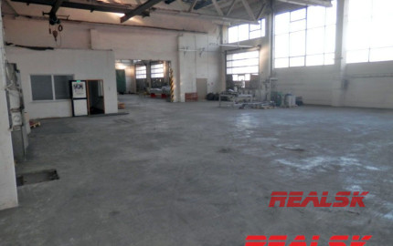 Skladové priestory so žeriavom v Nitre na prenájom