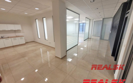 Nadštandardné kancelárske priestory v centre Nitry na prenájom