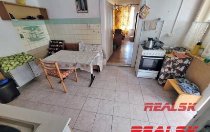 Rodinný dom s pozemkom v Nitre - Kynek, na predaj