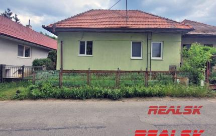 Rodinný dom s pozemkom v Nitre - Kynek, na predaj