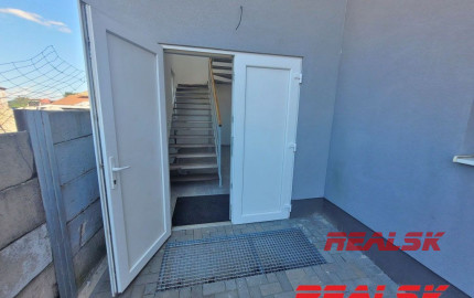 Administratívne a prevádzkové priestory v Nitre na prenájom