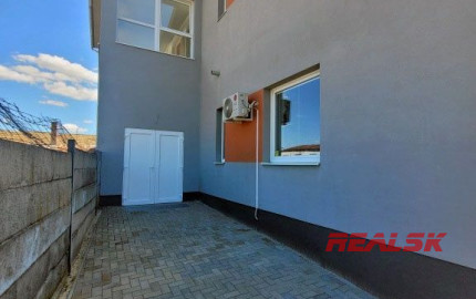 Administratívne a prevádzkové priestory v Nitre na prenájom