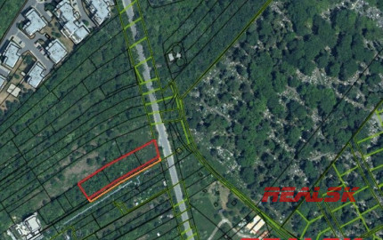 Stavebný pozemok v Karlovej Vsi na predaj