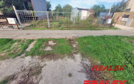 Pozemok pre rodinný dom v obci Ratnovce na predaj